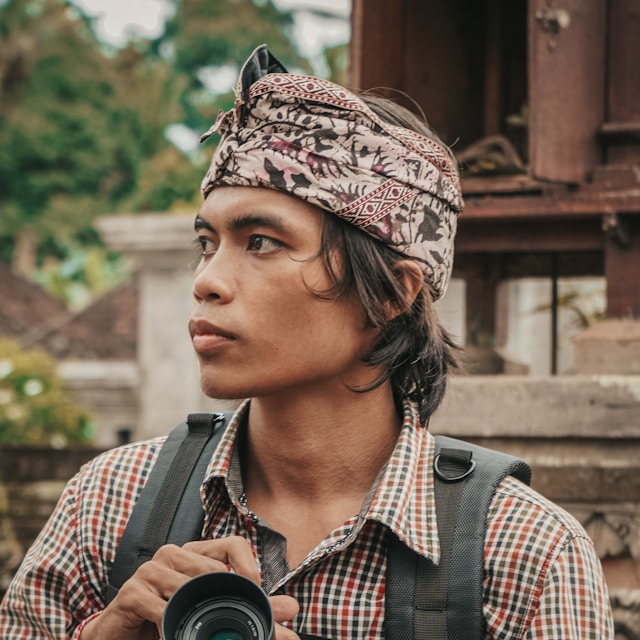 Budi Cahyono, Alumni Kursus Bahasa